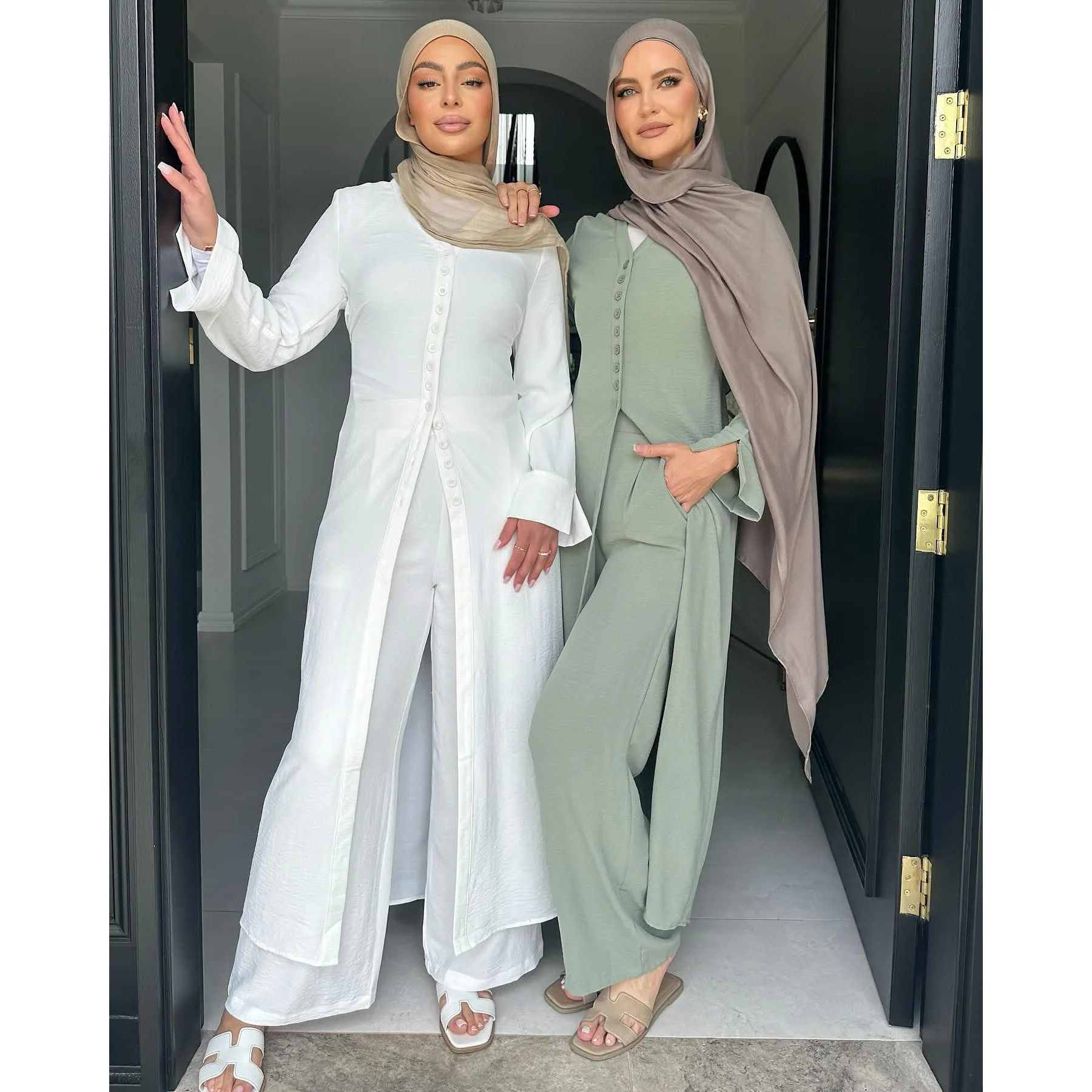 Novo Conjunto Feminino de Duas - Winter Clothing Dubai avaliação e preço
