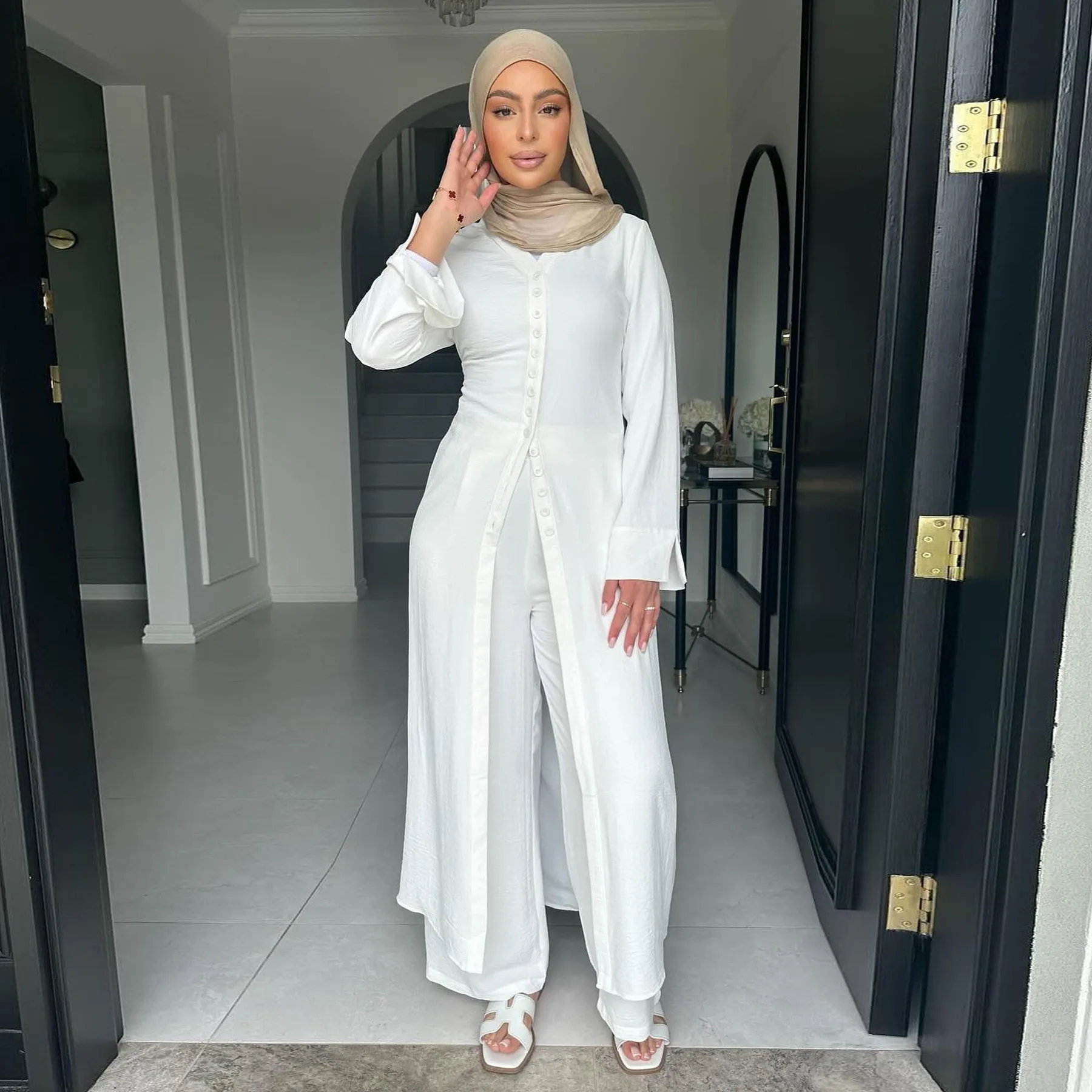 Novo Conjunto Feminino de Duas - Winter Clothing Dubai avaliação e preço