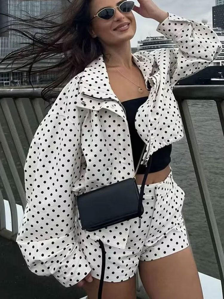 Conjunto Feminino Vintage de O - Winter Clothing Pk avaliação e preço